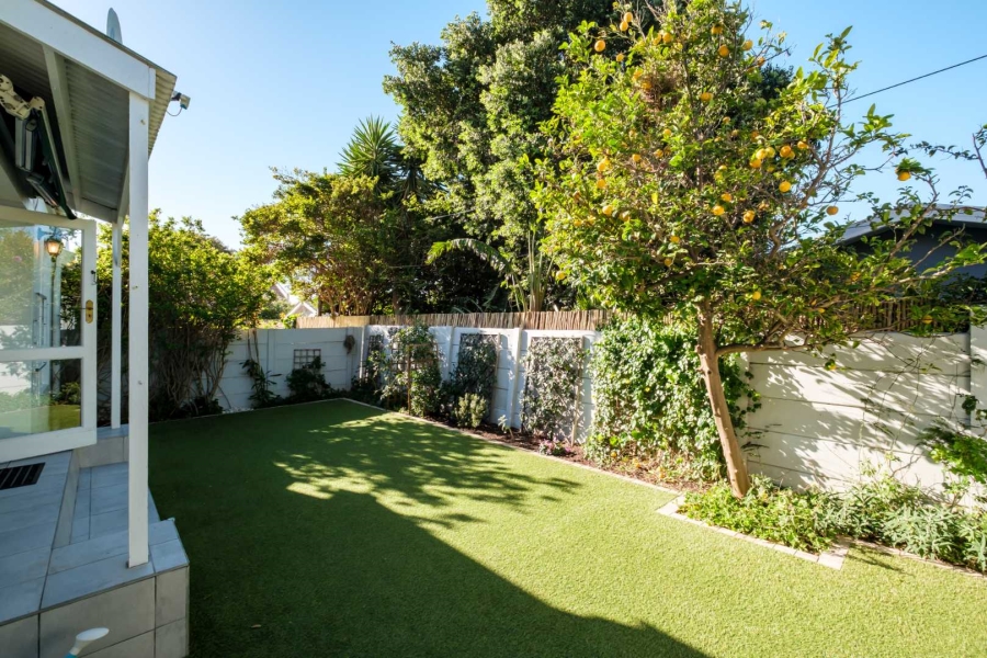 3 Bedroom Property for Sale in Lakeside Western Cape